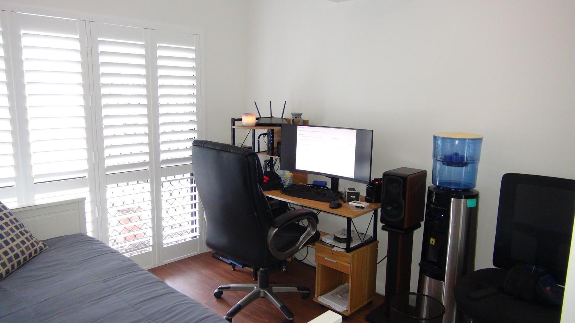 Bliss, Private Bedroom, Private Lounge & Bathroom, Netflix, Wifi Homestay